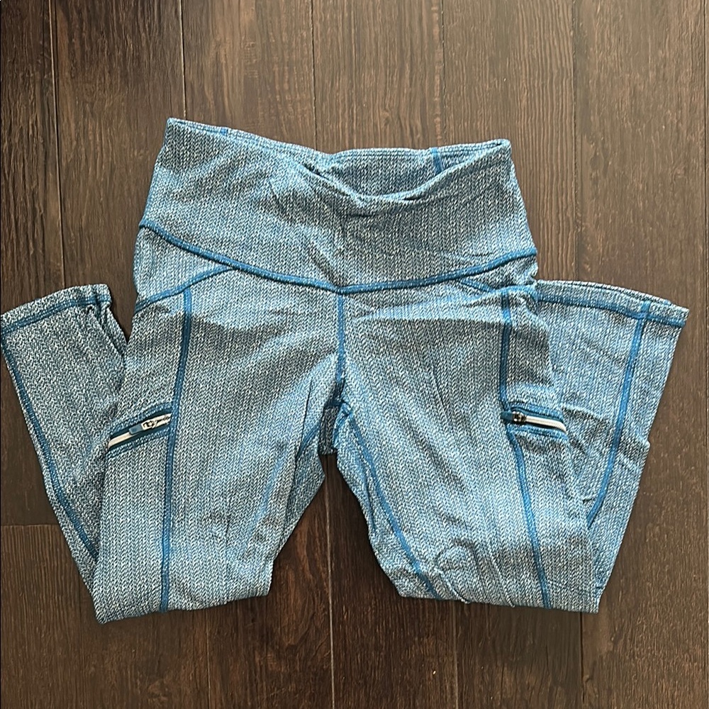 Athleta Blue Textured Leggings with Zipper Pockets